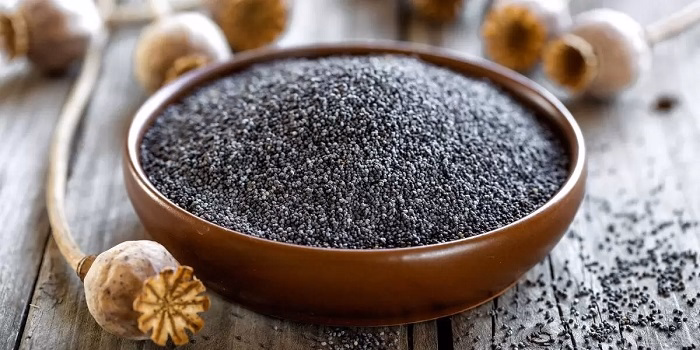 Key Components of Poppy Seed Tea