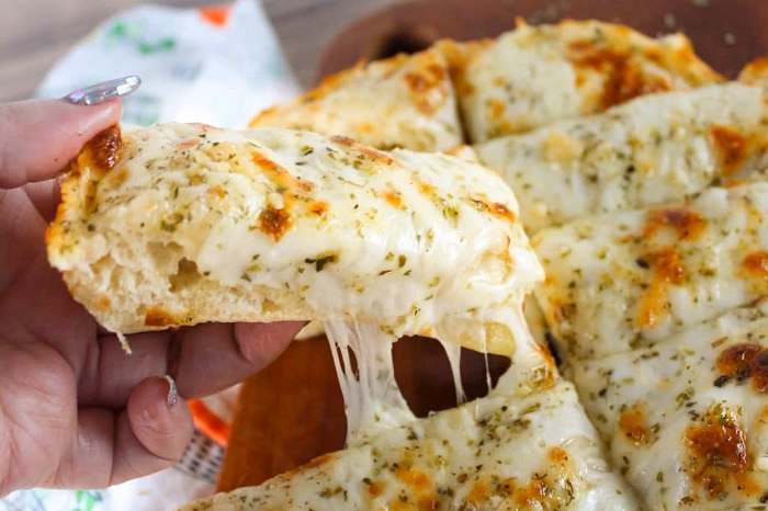 little caesars cheese breaddf