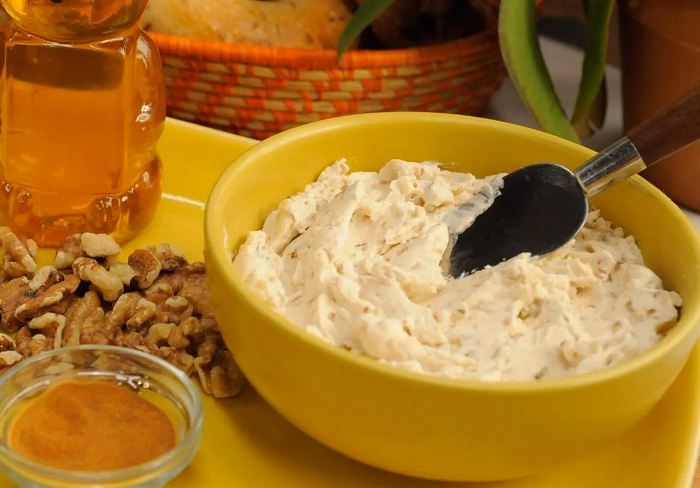 What Is Honey Walnut Cream Cheese