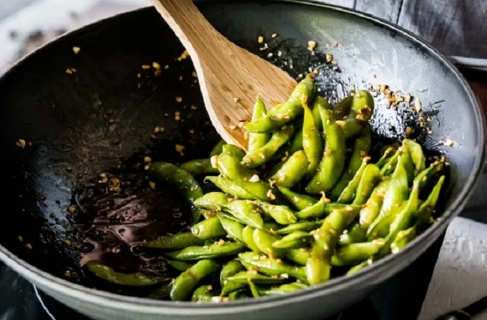 This Spicy Garlic Edamame Is So Popular 3