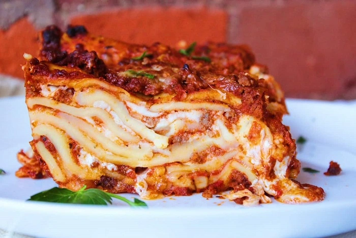 12 lasagna noodless