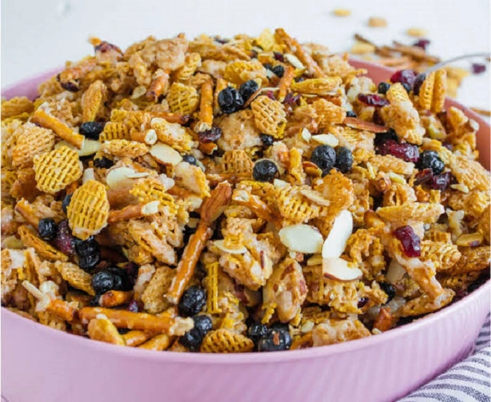 Ingredients for sweet party mix